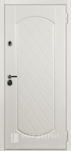 Белая железная дверь входная №33 - фото вид снаружи