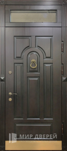 Входные двери в дом с фрамугой №15 - фото вид снаружи