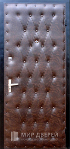 Дверь металлическая эконом с винилискожей №22 - фото вид снаружи